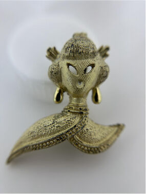 Brooch Gold Tone Woman Figure Masked Dress Textured Costume 2 In Pin Jewelry